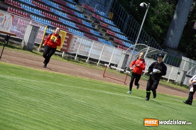 Zdjęcie w galerii na portalu naszwodzislaw.com: Strażacy rywalizowali na stadionie MOSiR wiadomości z regionu