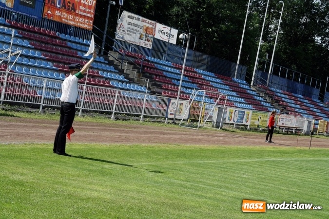 Zdjęcie w galerii na portalu naszwodzislaw.com: Strażacy rywalizowali na stadionie MOSiR wiadomości z regionu