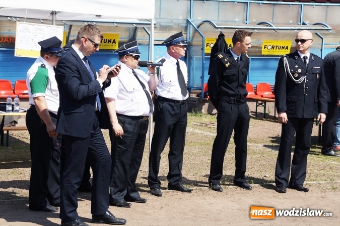 Zdjęcie w galerii na portalu naszwodzislaw.com: Strażacy rywalizowali na stadionie MOSiR wiadomości z regionu