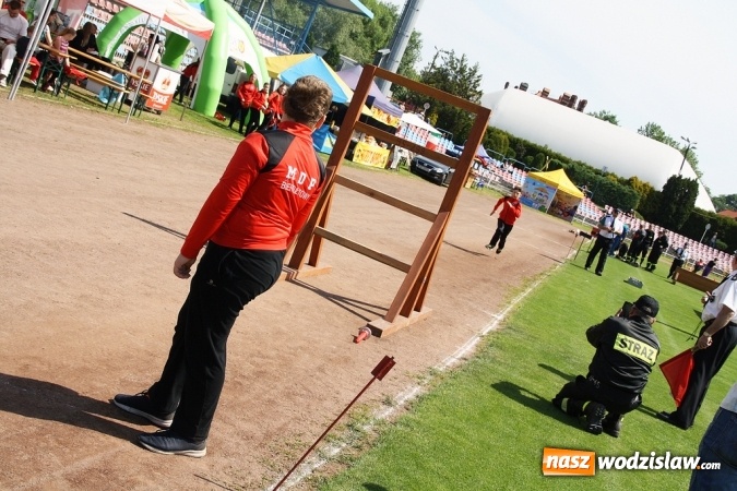 Zdjęcie w galerii na portalu naszwodzislaw.com: Strażacy rywalizowali na stadionie MOSiR wiadomości z regionu