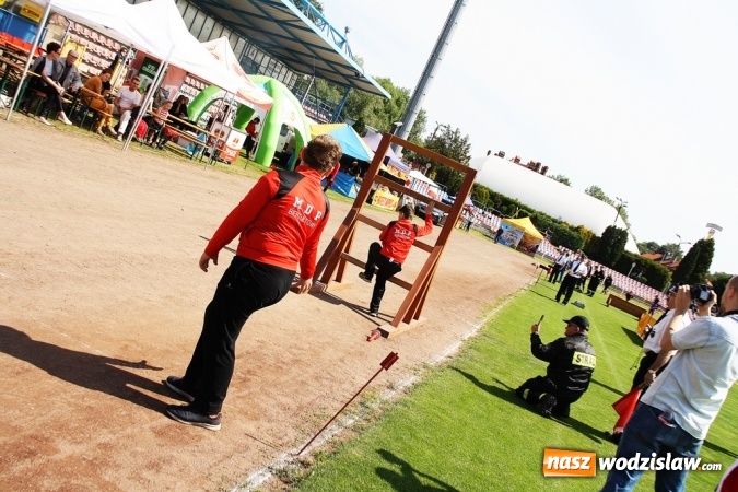 Zdjęcie w galerii na portalu naszwodzislaw.com: Strażacy rywalizowali na stadionie MOSiR wiadomości z regionu