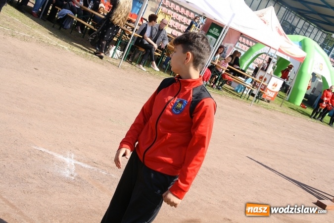 Zdjęcie w galerii na portalu naszwodzislaw.com: Strażacy rywalizowali na stadionie MOSiR wiadomości z regionu