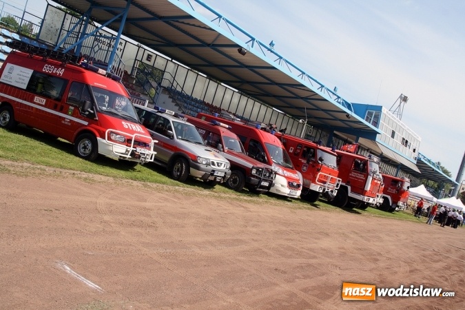 Zdjęcie w galerii na portalu naszwodzislaw.com: Strażacy rywalizowali na stadionie MOSiR wiadomości z regionu
