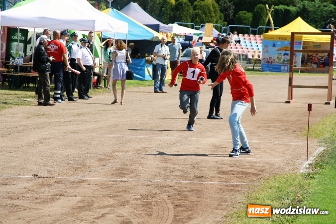 Zdjęcie w galerii na portalu naszwodzislaw.com: Strażacy rywalizowali na stadionie MOSiR wiadomości z regionu