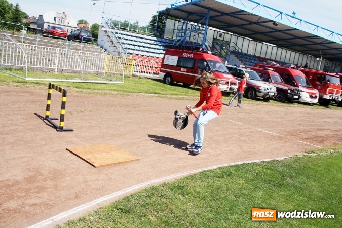 Zdjęcie w galerii na portalu naszwodzislaw.com: Strażacy rywalizowali na stadionie MOSiR wiadomości z regionu