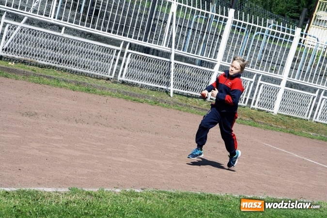 Zdjęcie w galerii na portalu naszwodzislaw.com: Strażacy rywalizowali na stadionie MOSiR wiadomości z regionu