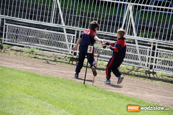Zdjęcie w galerii na portalu naszwodzislaw.com: Strażacy rywalizowali na stadionie MOSiR wiadomości z regionu