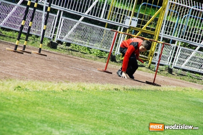 Zdjęcie w galerii na portalu naszwodzislaw.com: Strażacy rywalizowali na stadionie MOSiR wiadomości z regionu