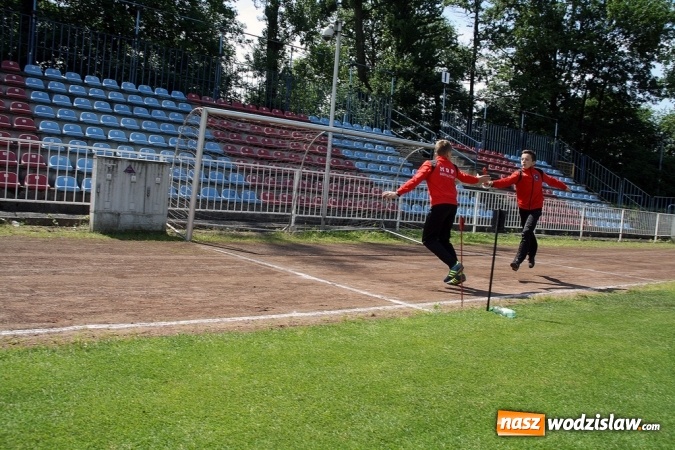 Zdjęcie w galerii na portalu naszwodzislaw.com: Strażacy rywalizowali na stadionie MOSiR wiadomości z regionu