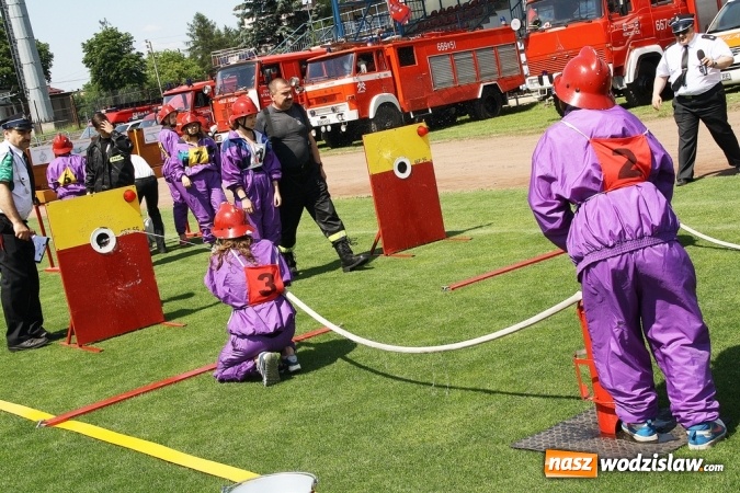 Zdjęcie w galerii na portalu naszwodzislaw.com: Strażacy rywalizowali na stadionie MOSiR wiadomości z regionu