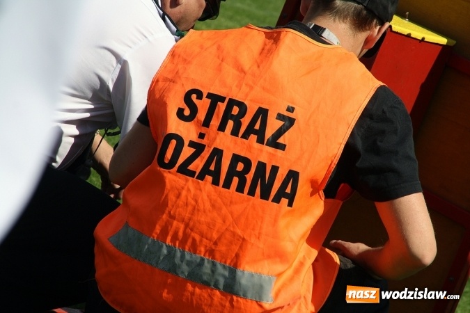 Zdjęcie w galerii na portalu naszwodzislaw.com: Strażacy rywalizowali na stadionie MOSiR wiadomości z regionu