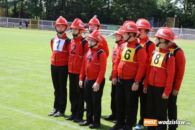 Zdjęcie w galerii na portalu naszwodzislaw.com: Strażacy rywalizowali na stadionie MOSiR wiadomości z regionu
