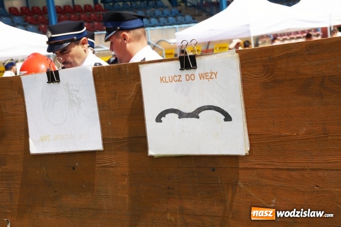 Zdjęcie w galerii na portalu naszwodzislaw.com: Strażacy rywalizowali na stadionie MOSiR wiadomości z regionu