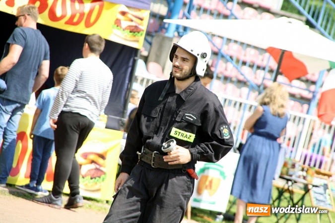 Zdjęcie w galerii na portalu naszwodzislaw.com: Strażacy rywalizowali na stadionie MOSiR wiadomości z regionu
