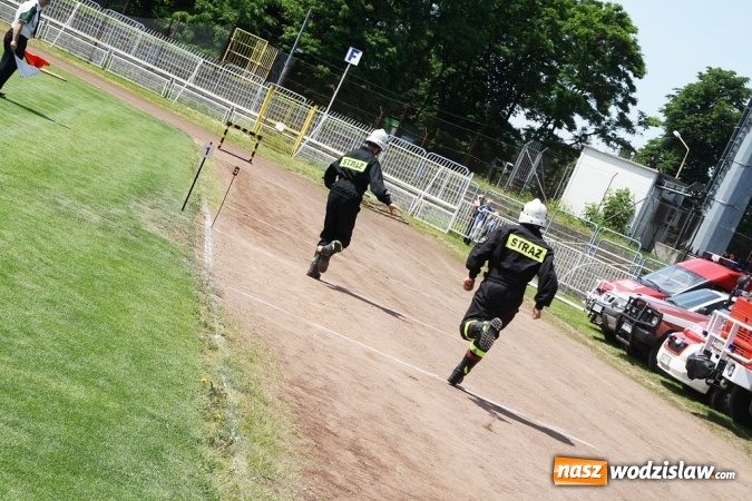Zdjęcie w galerii na portalu naszwodzislaw.com: Strażacy rywalizowali na stadionie MOSiR wiadomości z regionu
