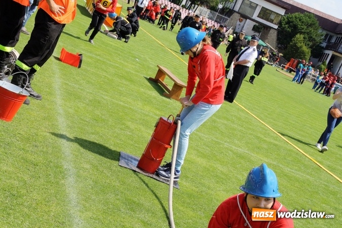 Zdjęcie w galerii na portalu naszwodzislaw.com: Strażacy rywalizowali na stadionie MOSiR wiadomości z regionu