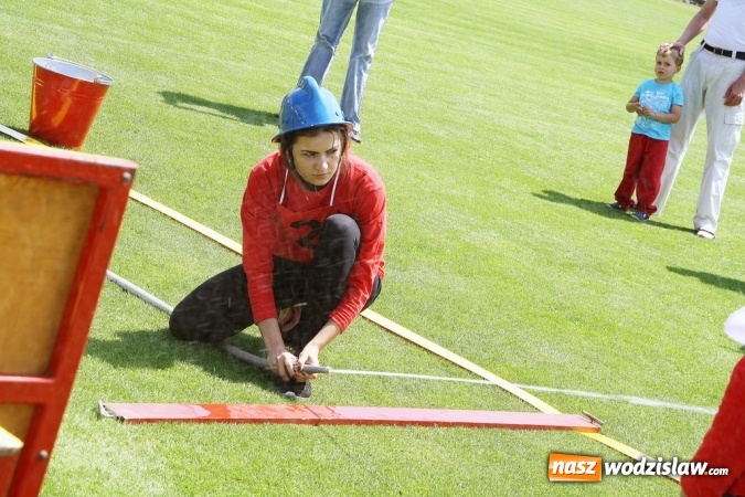 Zdjęcie w galerii na portalu naszwodzislaw.com: Strażacy rywalizowali na stadionie MOSiR wiadomości z regionu