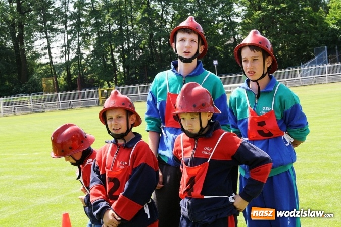 Zdjęcie w galerii na portalu naszwodzislaw.com: Strażacy rywalizowali na stadionie MOSiR wiadomości z regionu