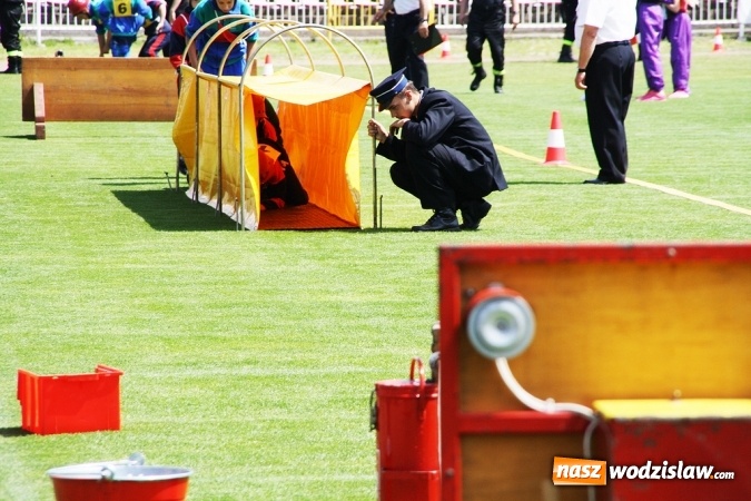 Zdjęcie w galerii na portalu naszwodzislaw.com: Strażacy rywalizowali na stadionie MOSiR wiadomości z regionu