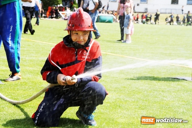 Zdjęcie w galerii na portalu naszwodzislaw.com: Strażacy rywalizowali na stadionie MOSiR wiadomości z regionu