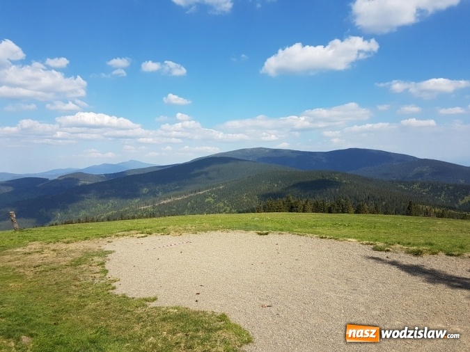 Zdjęcie w galerii na portalu naszwodzislaw.com: II miejsce uczniów ZST w XII Rajdzie Turystyczno - Historycznym 