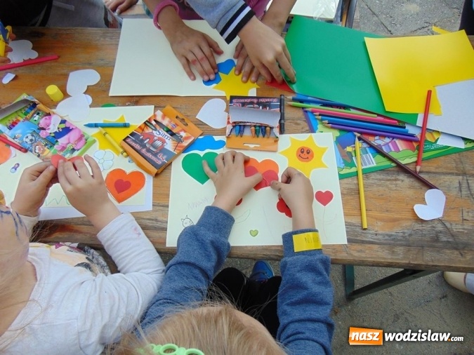 Zdjęcie w galerii na portalu naszwodzislaw.com: Dzień Rodziny z Miejskim Ośrodkiem Pomocy Społecznej   wiadomości z regionu