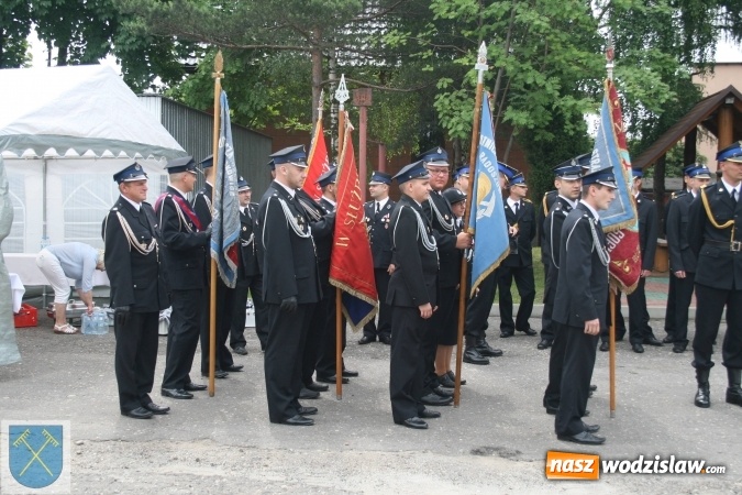 Zdjęcie w galerii na portalu naszwodzislaw.com: Strażacki wóz bojowy Renault Midlum uroczyście przekazany do OSP w Rydułtowach  wiadomości z regionu