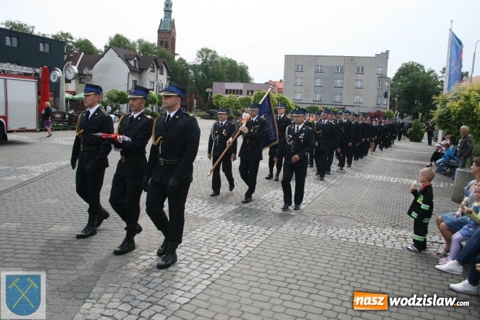 Zdjęcie w galerii na portalu naszwodzislaw.com: Strażacki wóz bojowy Renault Midlum uroczyście przekazany do OSP w Rydułtowach  wiadomości z regionu
