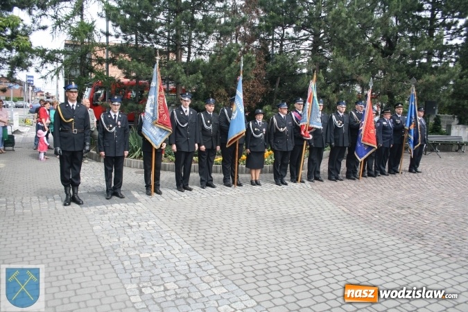Zdjęcie w galerii na portalu naszwodzislaw.com: Strażacki wóz bojowy Renault Midlum uroczyście przekazany do OSP w Rydułtowach  wiadomości z regionu