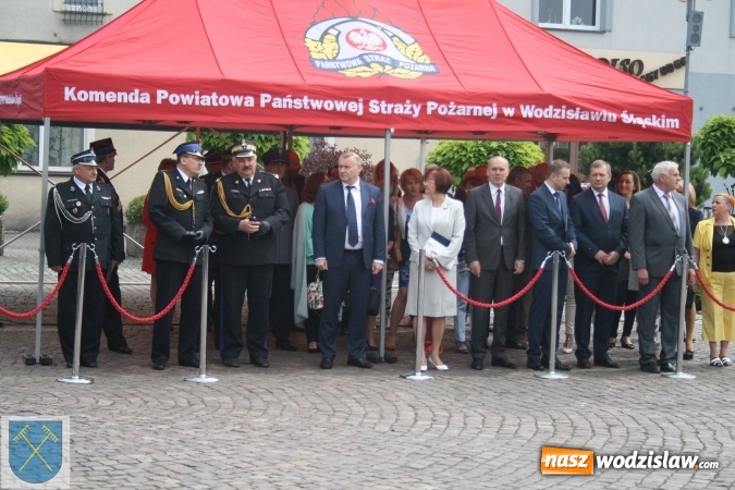 Zdjęcie w galerii na portalu naszwodzislaw.com: Strażacki wóz bojowy Renault Midlum uroczyście przekazany do OSP w Rydułtowach  wiadomości z regionu