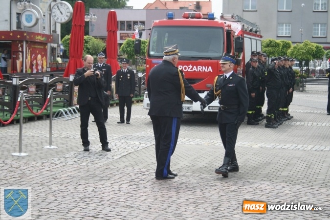 Zdjęcie w galerii na portalu naszwodzislaw.com: Strażacki wóz bojowy Renault Midlum uroczyście przekazany do OSP w Rydułtowach  wiadomości z regionu