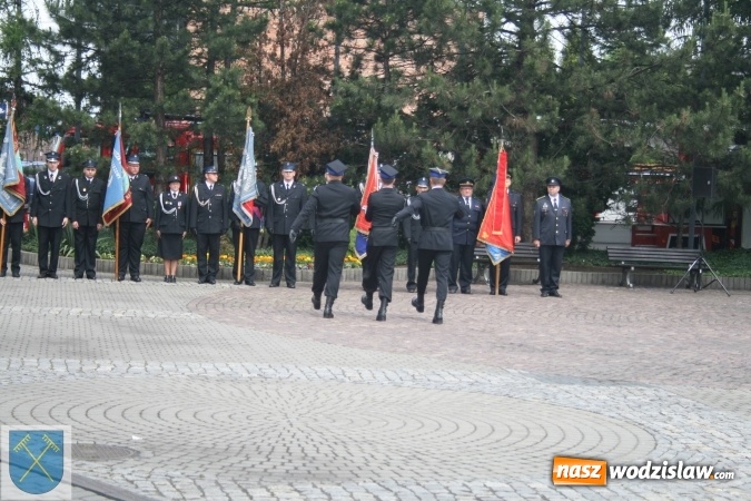 Zdjęcie w galerii na portalu naszwodzislaw.com: Strażacki wóz bojowy Renault Midlum uroczyście przekazany do OSP w Rydułtowach  wiadomości z regionu