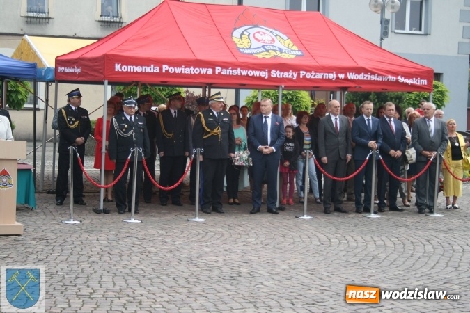 Zdjęcie w galerii na portalu naszwodzislaw.com: Strażacki wóz bojowy Renault Midlum uroczyście przekazany do OSP w Rydułtowach  wiadomości z regionu