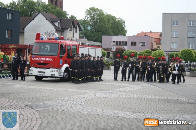 Zdjęcie w galerii na portalu naszwodzislaw.com: Strażacki wóz bojowy Renault Midlum uroczyście przekazany do OSP w Rydułtowach  wiadomości z regionu