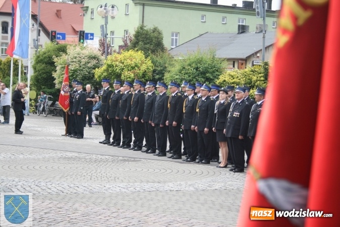 Zdjęcie w galerii na portalu naszwodzislaw.com: Strażacki wóz bojowy Renault Midlum uroczyście przekazany do OSP w Rydułtowach  wiadomości z regionu