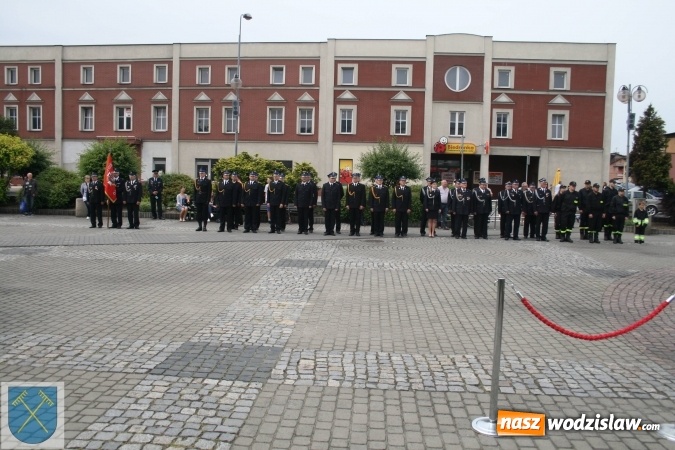 Zdjęcie w galerii na portalu naszwodzislaw.com: Strażacki wóz bojowy Renault Midlum uroczyście przekazany do OSP w Rydułtowach  wiadomości z regionu