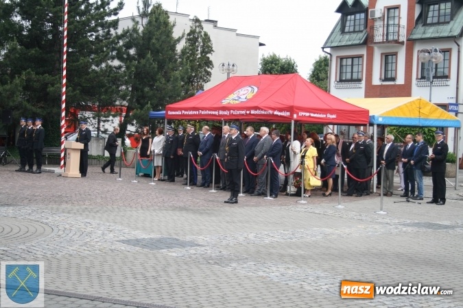 Zdjęcie w galerii na portalu naszwodzislaw.com: Strażacki wóz bojowy Renault Midlum uroczyście przekazany do OSP w Rydułtowach  wiadomości z regionu