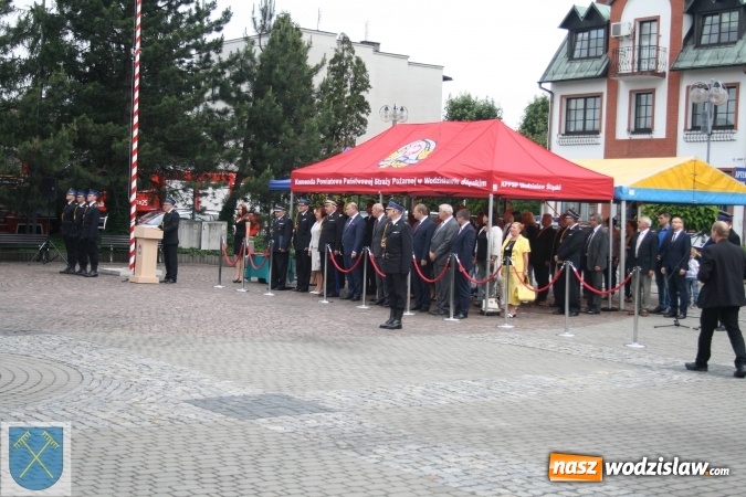 Zdjęcie w galerii na portalu naszwodzislaw.com: Strażacki wóz bojowy Renault Midlum uroczyście przekazany do OSP w Rydułtowach  wiadomości z regionu