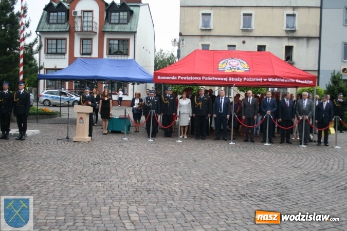 Zdjęcie w galerii na portalu naszwodzislaw.com: Strażacki wóz bojowy Renault Midlum uroczyście przekazany do OSP w Rydułtowach  wiadomości z regionu