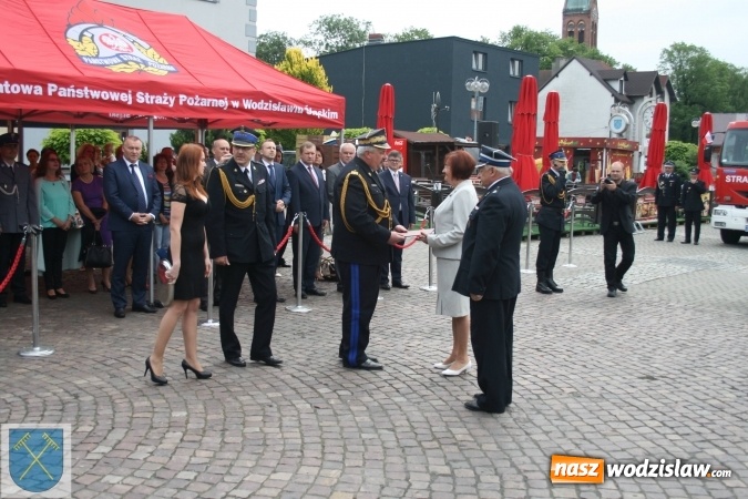 Zdjęcie w galerii na portalu naszwodzislaw.com: Strażacki wóz bojowy Renault Midlum uroczyście przekazany do OSP w Rydułtowach  wiadomości z regionu