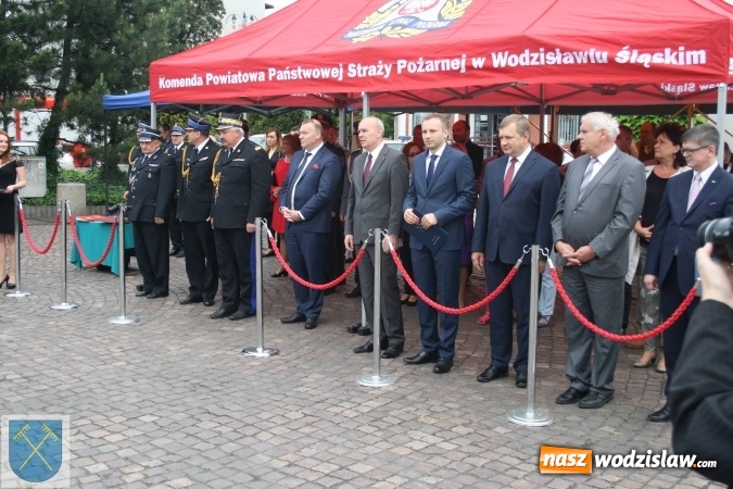 Zdjęcie w galerii na portalu naszwodzislaw.com: Strażacki wóz bojowy Renault Midlum uroczyście przekazany do OSP w Rydułtowach  wiadomości z regionu