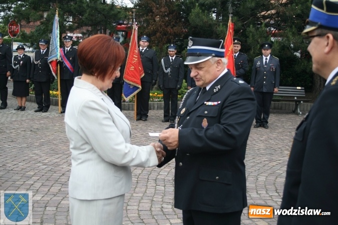 Zdjęcie w galerii na portalu naszwodzislaw.com: Strażacki wóz bojowy Renault Midlum uroczyście przekazany do OSP w Rydułtowach  wiadomości z regionu