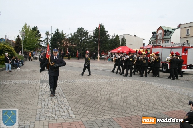 Zdjęcie w galerii na portalu naszwodzislaw.com: Strażacki wóz bojowy Renault Midlum uroczyście przekazany do OSP w Rydułtowach  wiadomości z regionu