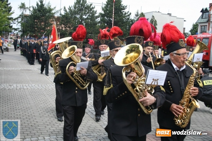 Zdjęcie w galerii na portalu naszwodzislaw.com: Strażacki wóz bojowy Renault Midlum uroczyście przekazany do OSP w Rydułtowach  wiadomości z regionu