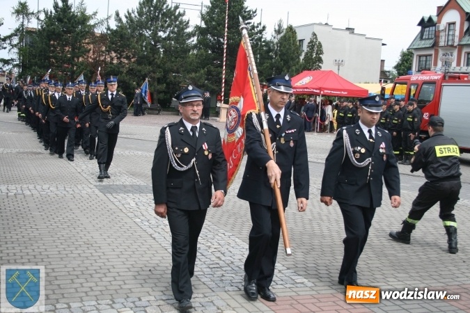 Zdjęcie w galerii na portalu naszwodzislaw.com: Strażacki wóz bojowy Renault Midlum uroczyście przekazany do OSP w Rydułtowach  wiadomości z regionu