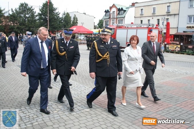 Zdjęcie w galerii na portalu naszwodzislaw.com: Strażacki wóz bojowy Renault Midlum uroczyście przekazany do OSP w Rydułtowach  wiadomości z regionu