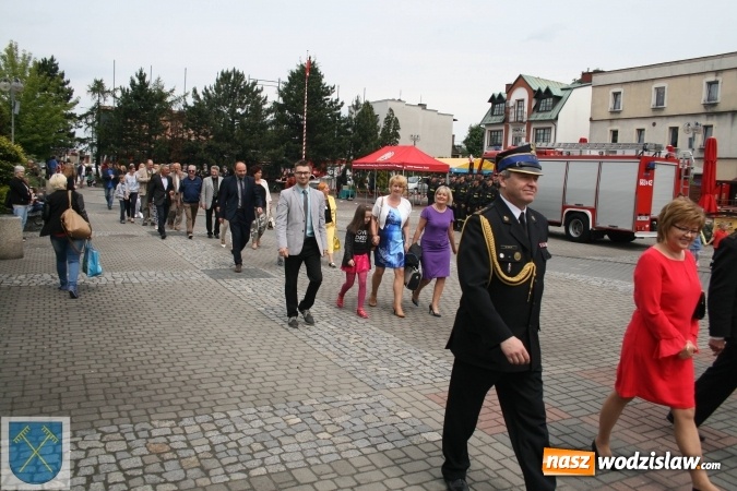 Zdjęcie w galerii na portalu naszwodzislaw.com: Strażacki wóz bojowy Renault Midlum uroczyście przekazany do OSP w Rydułtowach  wiadomości z regionu