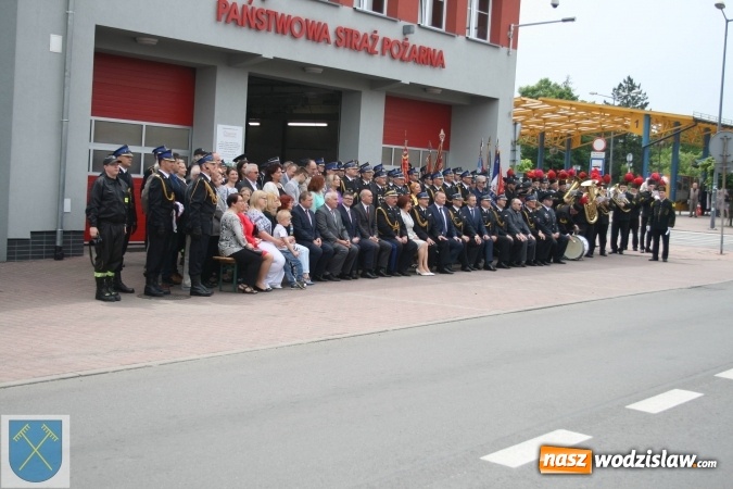 Zdjęcie w galerii na portalu naszwodzislaw.com: Strażacki wóz bojowy Renault Midlum uroczyście przekazany do OSP w Rydułtowach  wiadomości z regionu