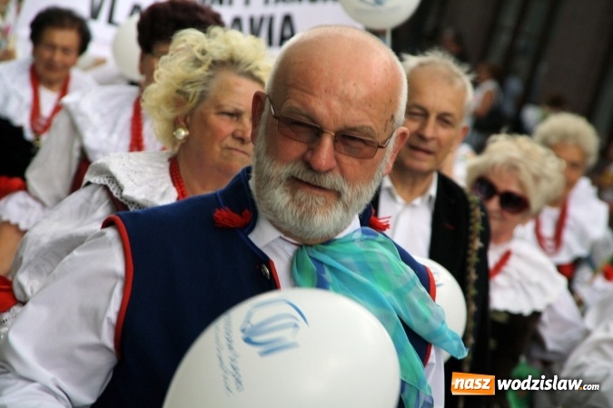 Zdjęcie w galerii na portalu naszwodzislaw.com: 47. Dni Wodzisławia Śląskiego rozpoczęte. Do oficjalnego otwarcia wydarzenia użyto... 50 metrowego zamku błyskawicznego wiadomości z regionu