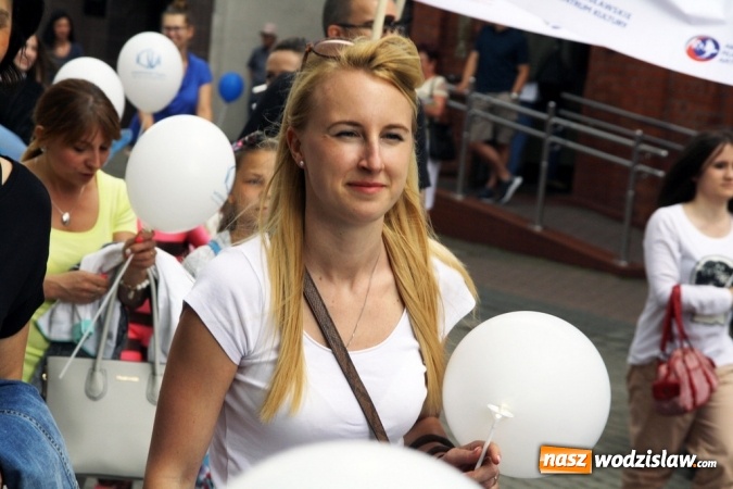 Zdjęcie w galerii na portalu naszwodzislaw.com: 47. Dni Wodzisławia Śląskiego rozpoczęte. Do oficjalnego otwarcia wydarzenia użyto... 50 metrowego zamku błyskawicznego wiadomości z regionu